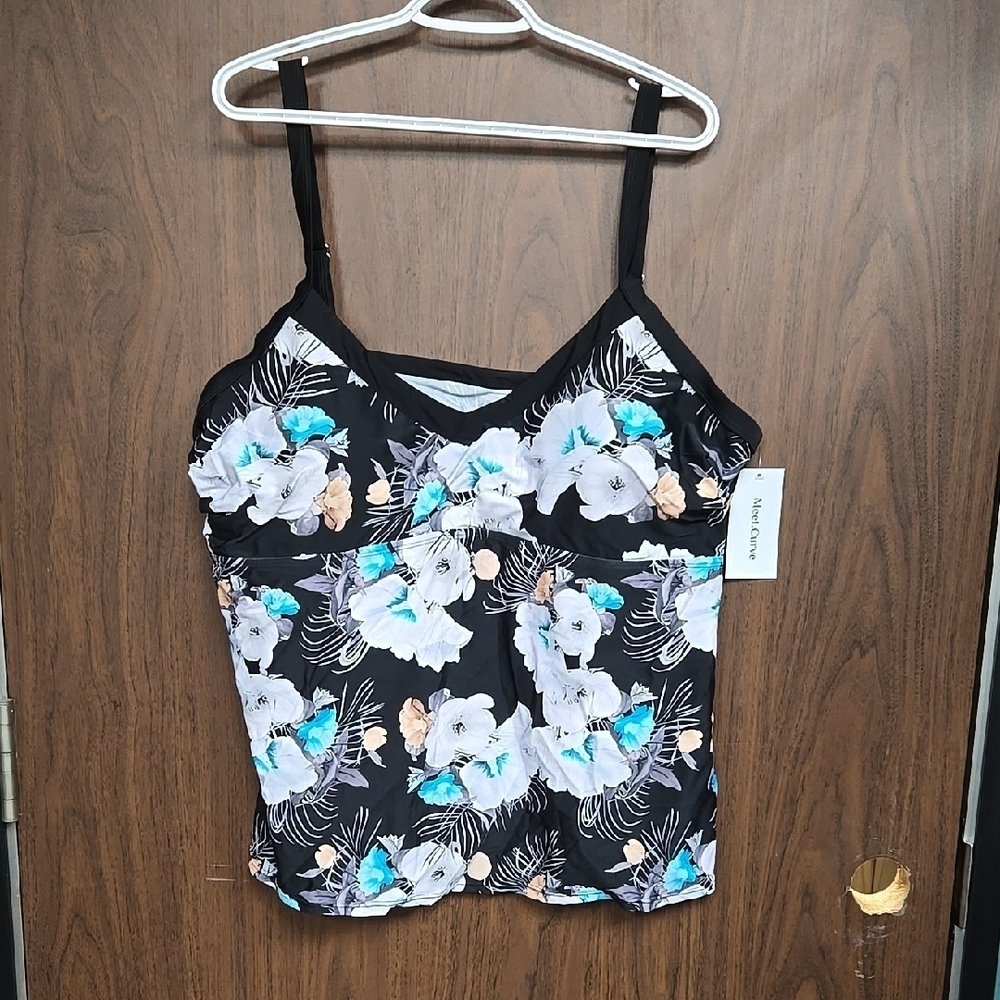 Meet.Curve Size 4XL Black Blue White Floral Tankini Top